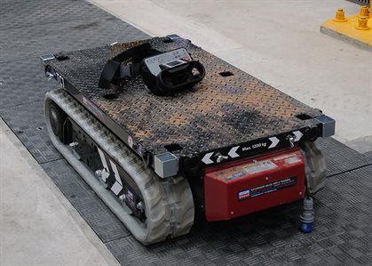 Mobile tracked platform