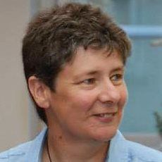 Dr Deryn Guest