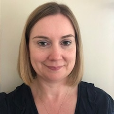 Dr Ruth Hewett