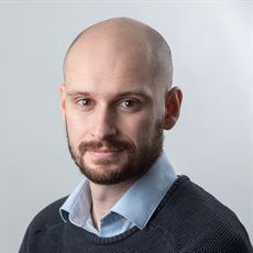 Dr Christopher Poyner