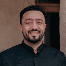 Dr Karim Mustafa